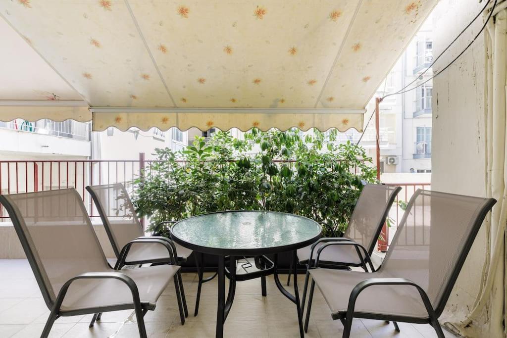 סלוניקי Lassani Cozy And Quiet, 2 Bedroom Apartm With Spacious Balcony מראה חיצוני תמונה